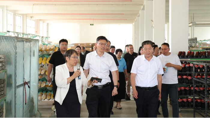 百華鞋業(yè)蓄勢待發(fā)，緊抓“一區(qū)六鏈十園”新機遇！